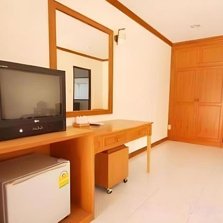 Golden Land Hotel Chiang Rai Bagian luar foto