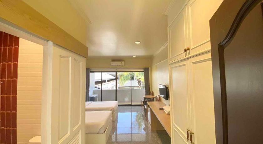 Golden Land Hotel Chiang Rai Bagian luar foto